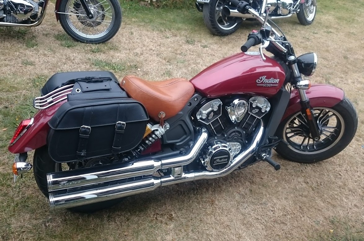 507 Motorcycle Throwover Saddlebags for Indian Scout